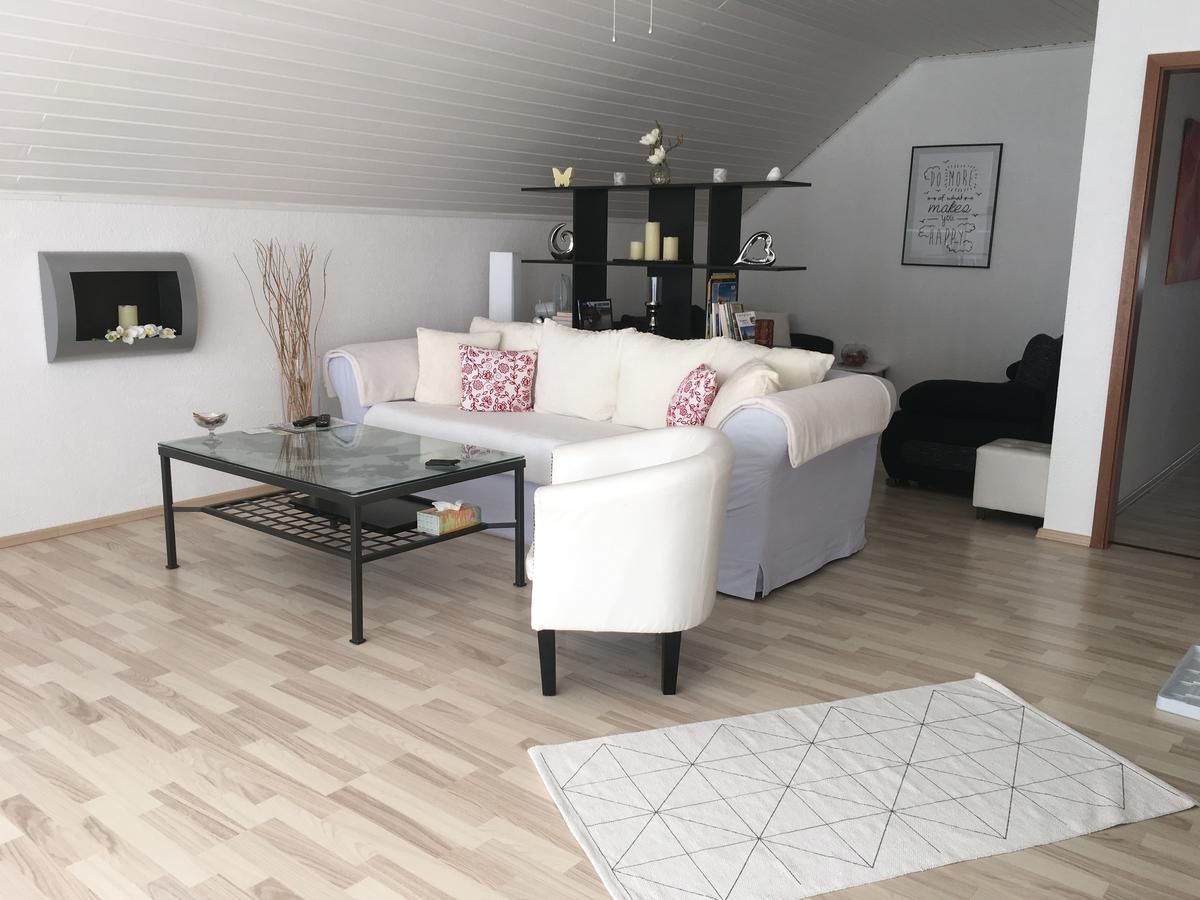Apartment Adam Bechenheim エクステリア 写真